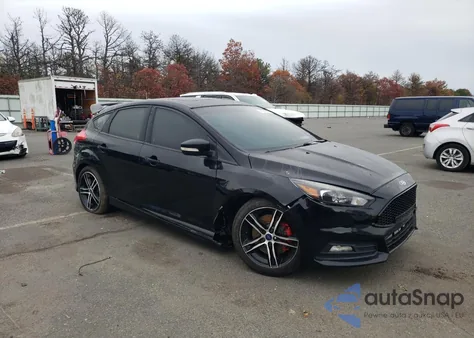 2018 Ford Focus St из США, поврежденный, VIN 1FADP3L97JL232125